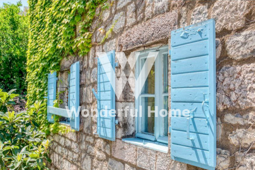 Apartamento de lujo con 2 dormitorios en Sveti Stefan